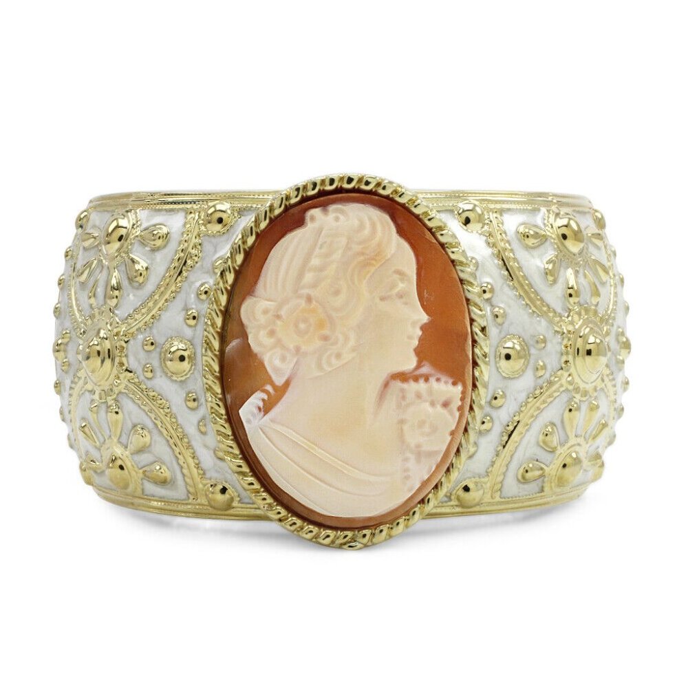 AMEDEO CONCH SHELL BRACELET NEW